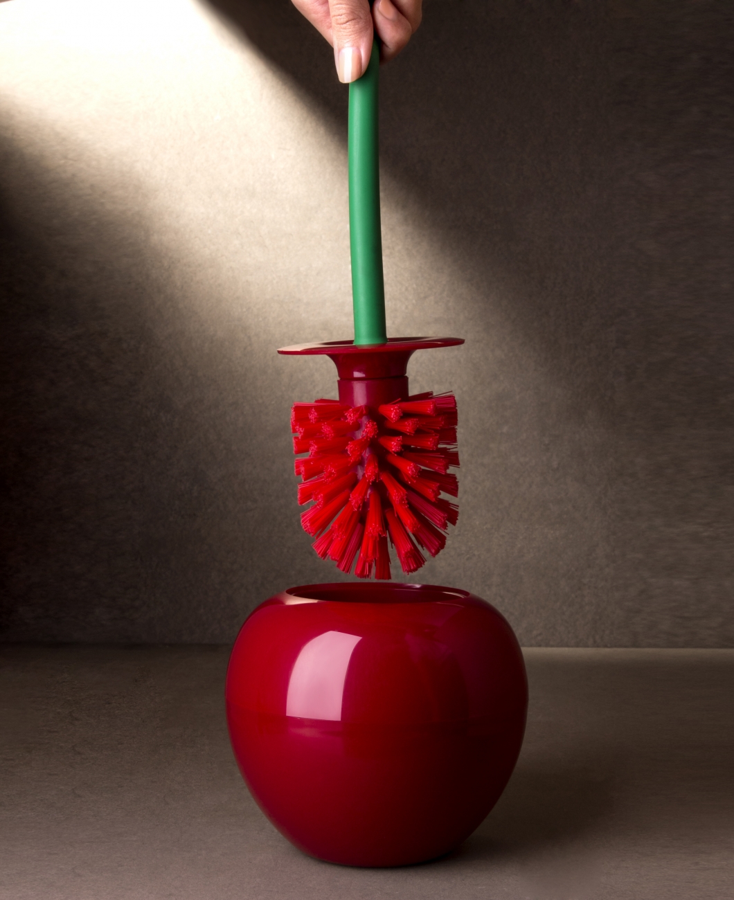 CHERRY-LAVATORY BRUSH