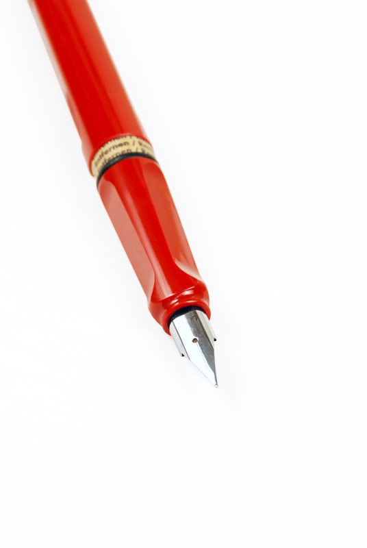 SAFARI - Fountain Pen - Medium - Red